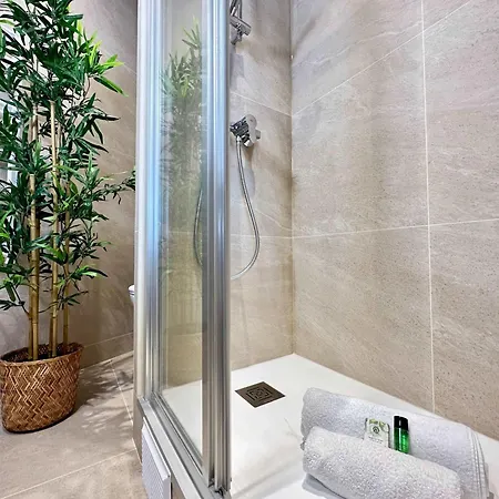 Gare D' Austerlitz - Premium For 5 With Easy Access * Παρίσι