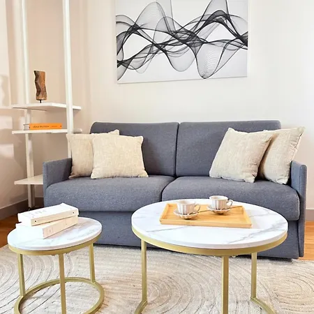 Gare D' Austerlitz - Premium For 5 With Easy Access París